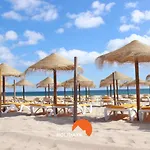 #068 1Br Salgados Beach & Golf Escape Apartman *