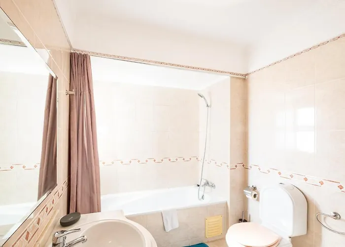 아파트 #068 T1 Salgados By Holidays