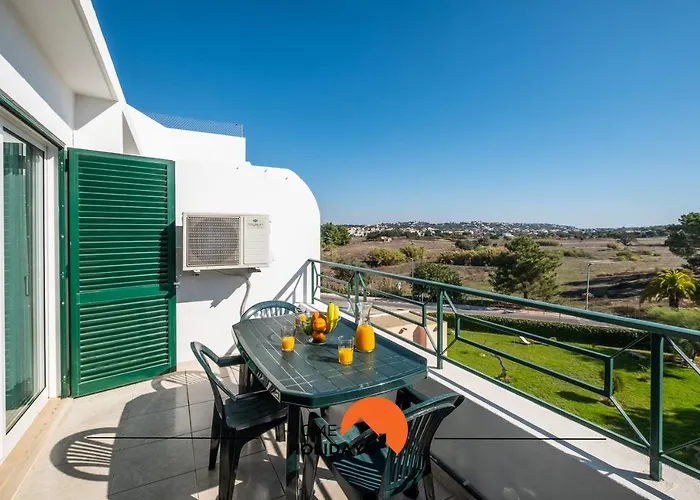 #068 T1 Salgados By Holidays