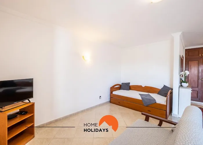 #068 T1 Salgados By Holidays